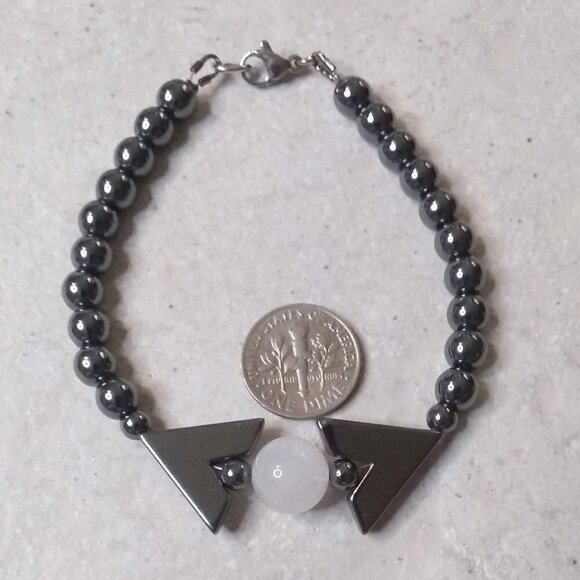 Cool Calm & Collected ~ Classy Hematite & Quartz Beaded Bracelet for 7" Wrist - Picture 3 of 9